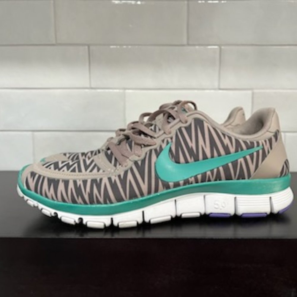 Nike Free 5.0 Turquoise Leopard Running Sneakers Size 9 Women
